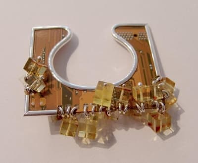 Mariusz Gliwiński: srebro, płytki od komputera i bursztyn