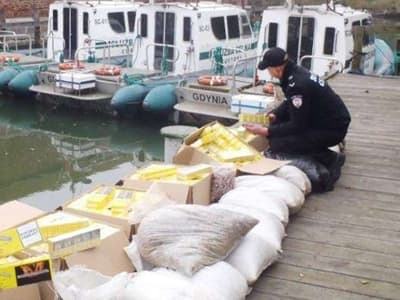 Najbardziej spektakularna wpadka przemytników w 2016 r.: 288 kg bursztynu i  58 tys. sztuk papierosów