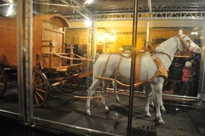 Replika wozu rzymskiego w Kaliszu