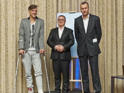 Laureci Nagrody Ministra Gospodarki za Najlepszy Wyrób Targów Złoto Srebro Czas 2013 (od lewej): Jacek Ostrowski, Dariusz Grzenkowski i Stanisław Całka