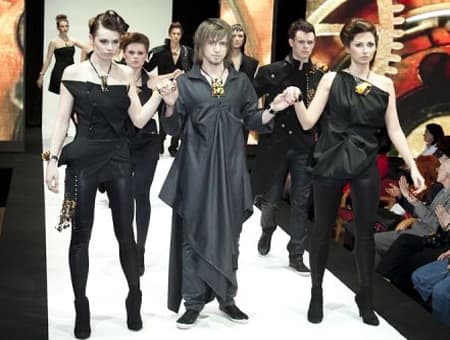 Pokaz mody Magdaleny Arłukiewicz i Aleksandra Gliwińskiego "Under construction" 