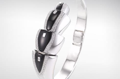 Bransoletka autorstwa Chana Oi Mana