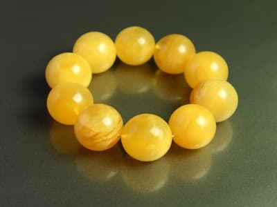 Chińczycy niezmiennie poszukują idealnej barwy i formy bursztynu