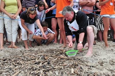 Marszałek Senatu RP Bogdan Borusewicz w rundzie VIP-ów ubiegłorocznego finału