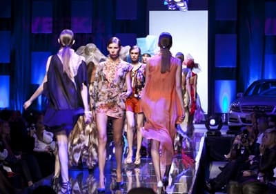 Pokaz "Blooming Metamorphosis"