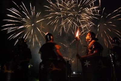 O północy uroczystość otwarcia uświetniły fajerwerki