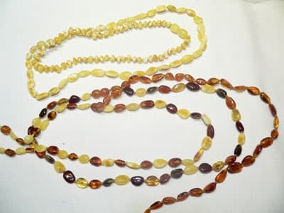 RAV: bursztynowa biżuteria dla dzieci