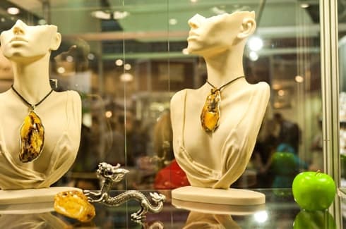 Stoisko firmy Amber Apple na targach Złoto Srebro Czas