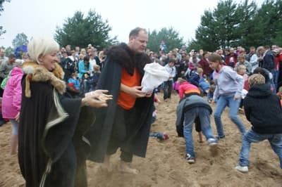 Sianie bursztynu podczas ubiegłorocznej imprezy