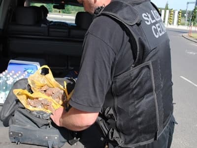 Straż Celna ujawniła 24 kg bursztynu na przejściu w Korczowej