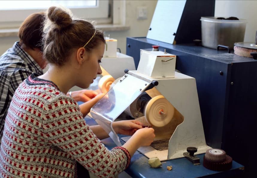 Szlifowanie bursztynu