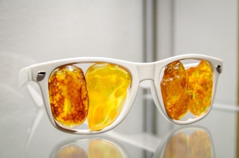Bursztynowe okulary Daniela Michela